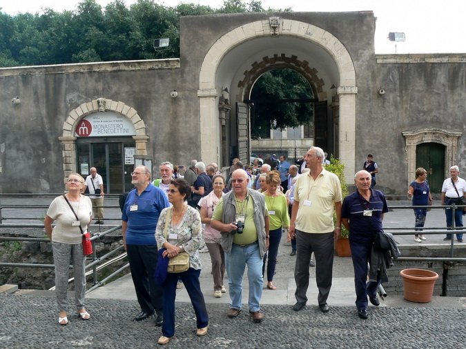(4) Museo dei Benedettini - Ingresso principale - l'esterno